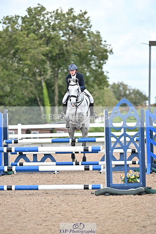 241005A-114747-03558 - SAT Cls 17 95cm Amateur Quali