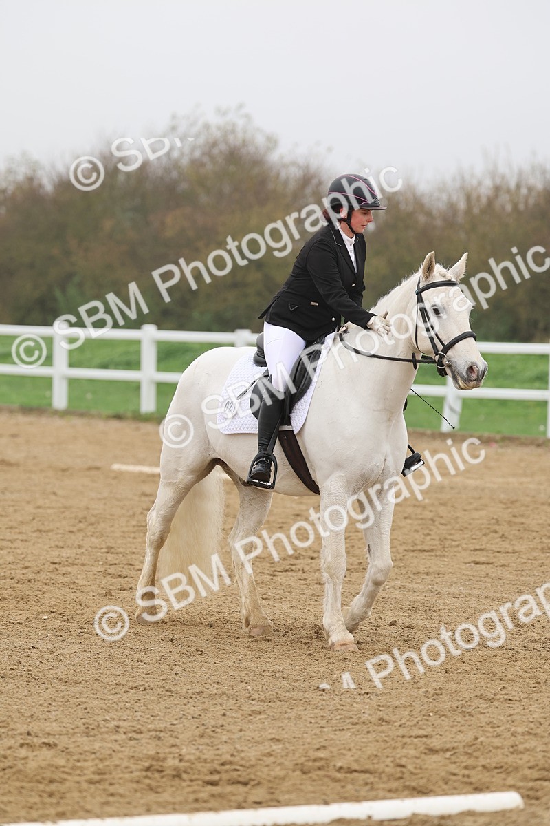 SBM_002073 - Class 5 - Novice 27