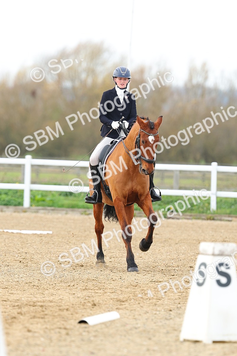 SBM_004026 - Class 9-8-11 - Elementary 1-Novice 4-Elementary 4