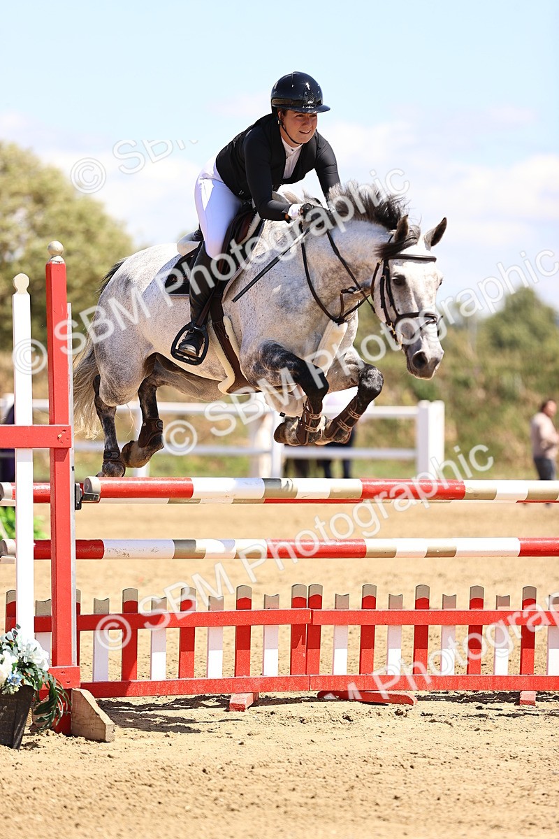 SBM_014449 - Class 15 - Senior Newcomers - 1.10m Open