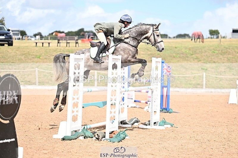 250827B-140023-00664 - Cls 4 Snr Newcomers 1.10m