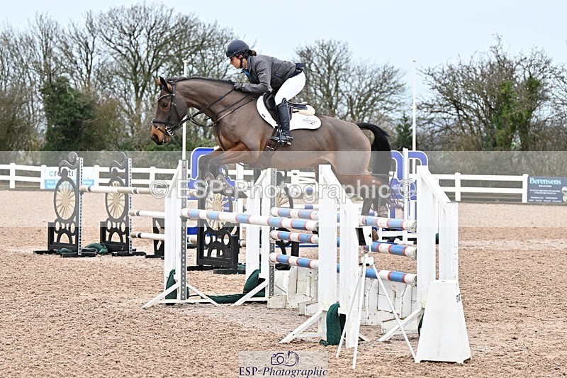 250129-120740-00297 - Cls 04 Snr Newc & 11.0m Open