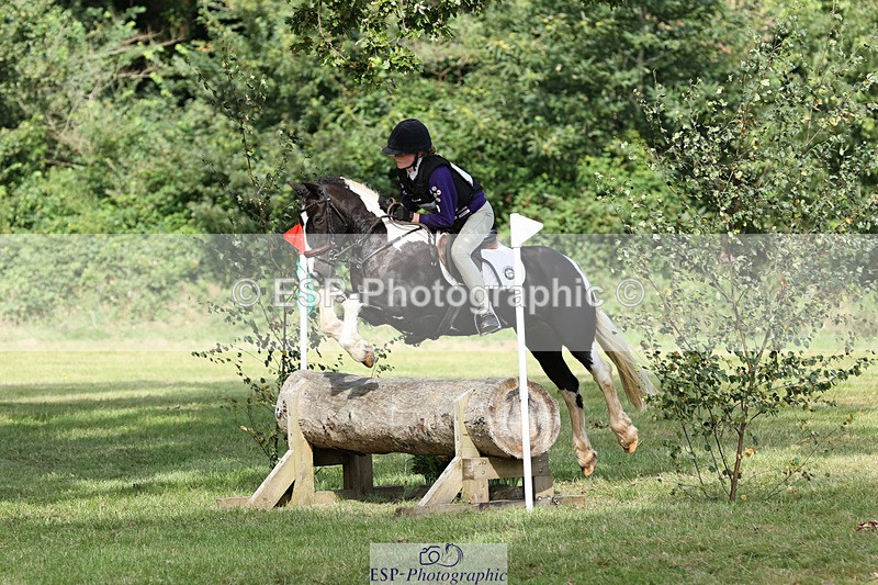 240825X-110544-32200 - 70cm XC 11.00 to 12.00