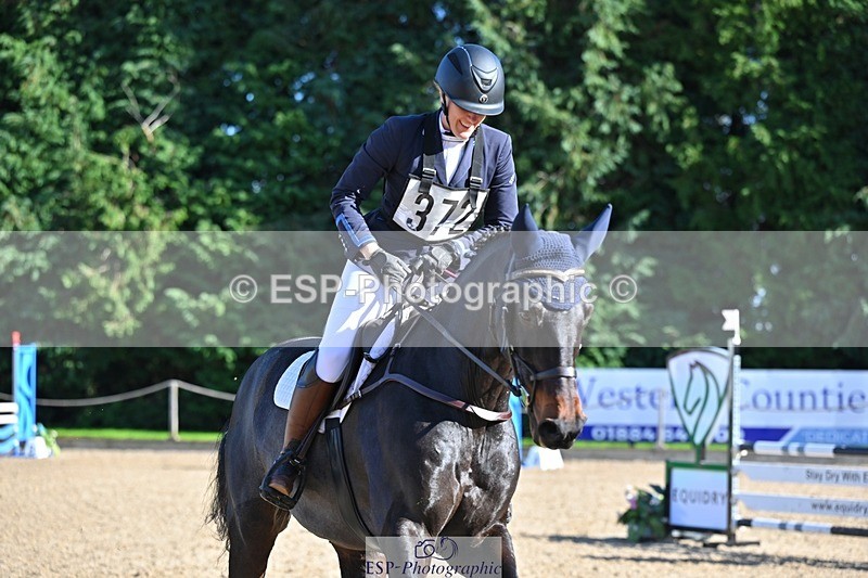 241027-122042-17236 - 372-Michelle.Newnham-LOUIS.HS