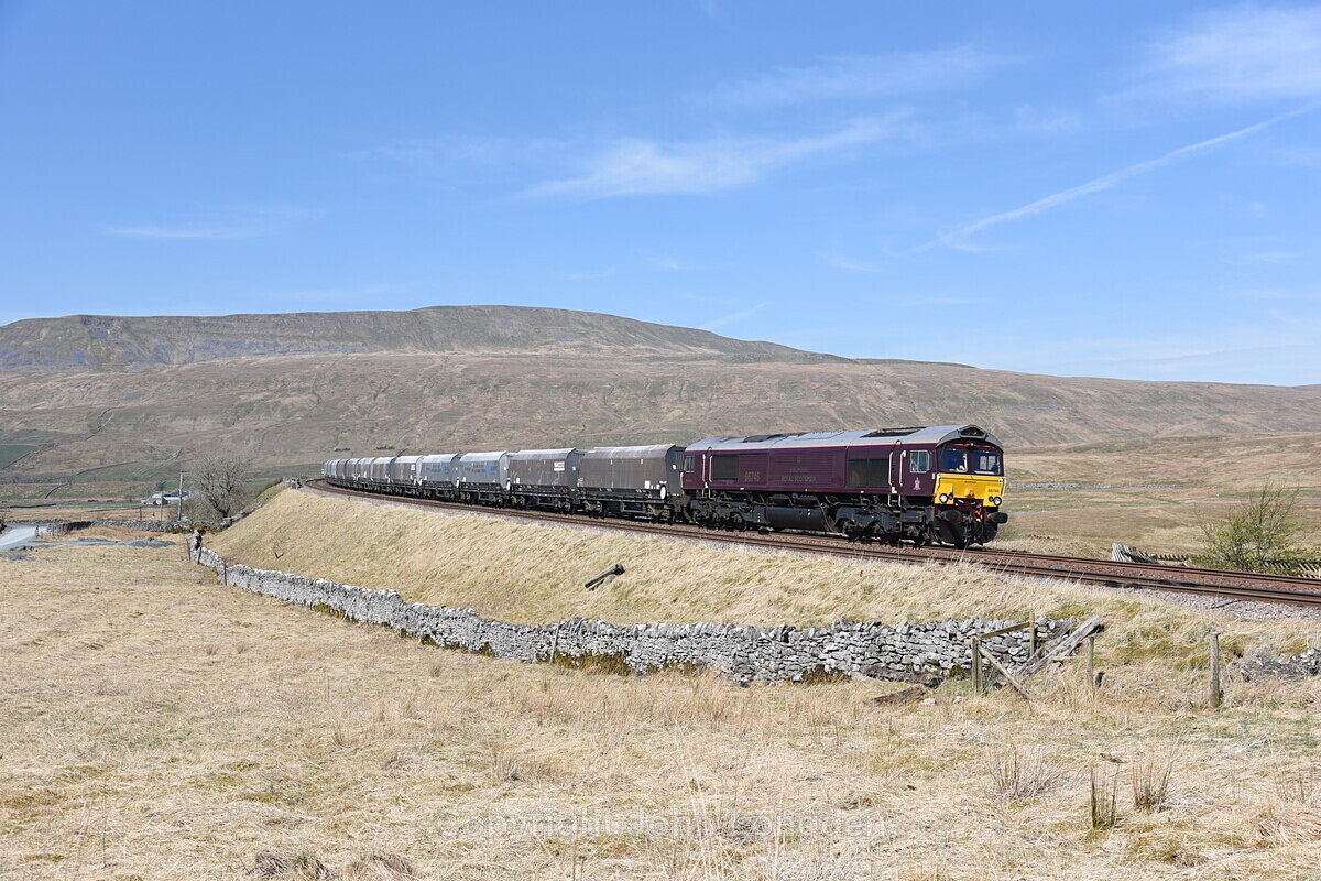 JL - 16.4.20 66746 6M38 Arcow - Bredbury Ribblehead - Ribblehead