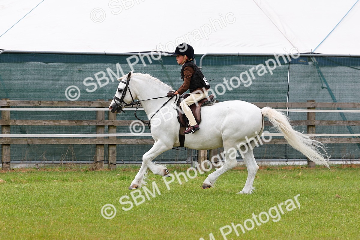 SBM_09530 - Class 44-45 - LIHS BSPS Open Nursery and Cradle Stakes