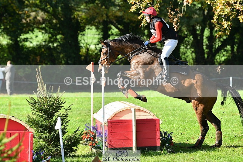 251025A-122704-19652 - F-420-Helen.Buckland