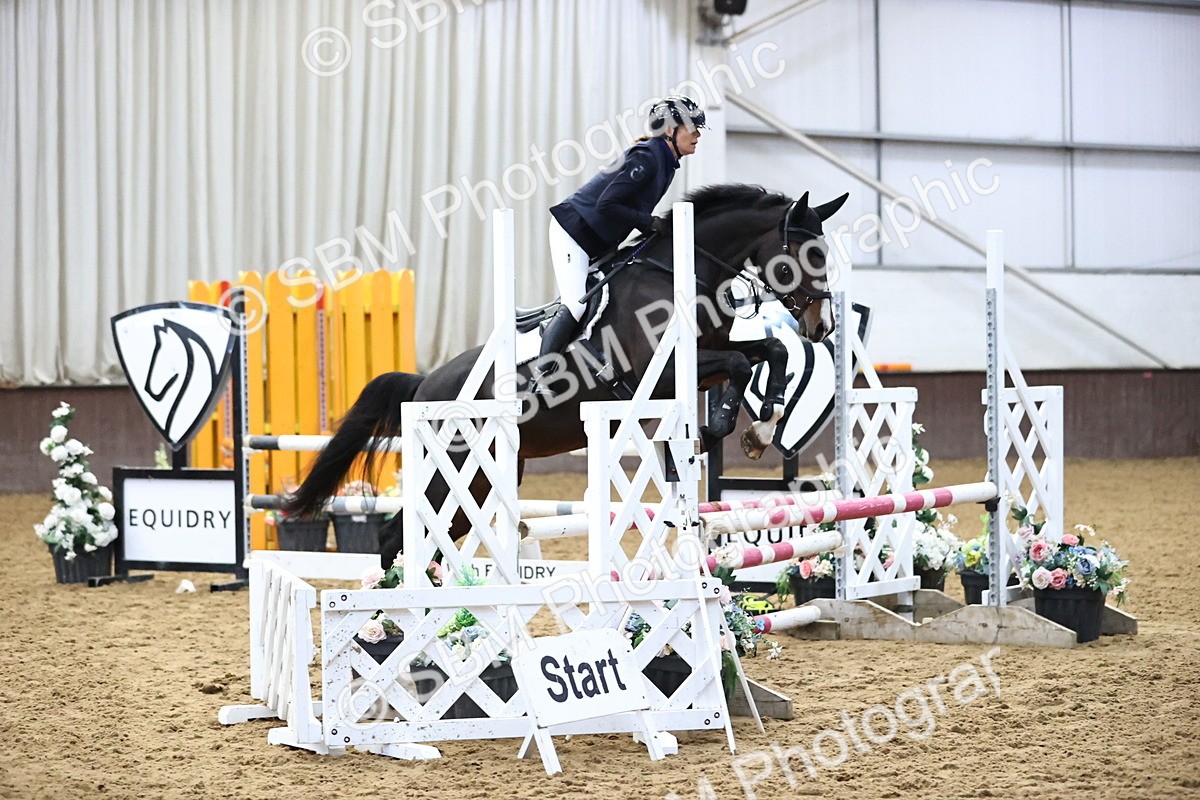 SBM_002400 - Class 8 - Clear Round 80cm