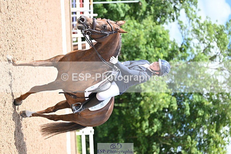 240622A-160025-12627 - Cls 35 BD Adv Medium 91