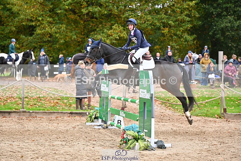 251026A-160428-26611 - F-421-Isabella.Hooton