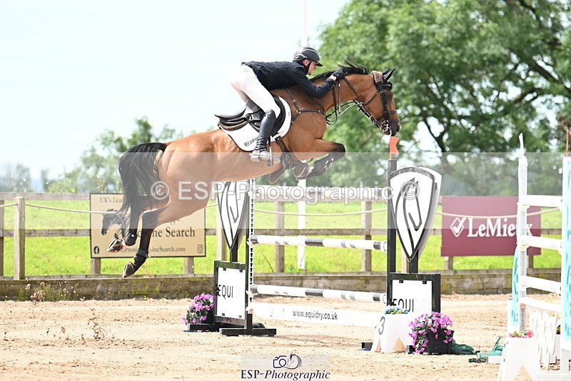 240721A-121740-17801 - Cls 8, 3 Star Big Tour LR 1.55m Grand Prix