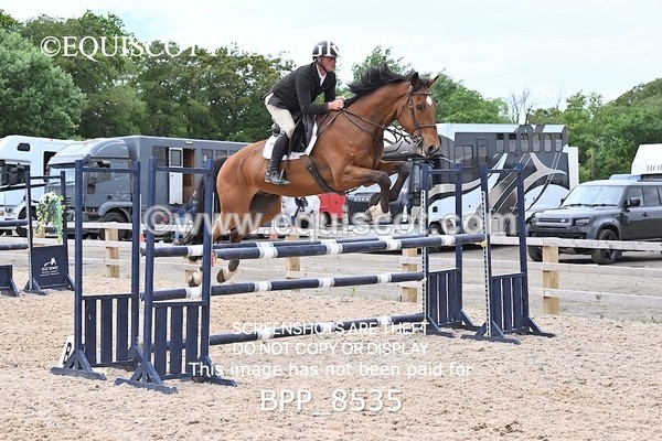 BPP_8535 - CLASS 15 SUN Senior Newcomers/ 1.10m Open