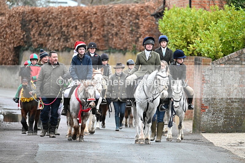 WJ7_1080 - Pub Corner