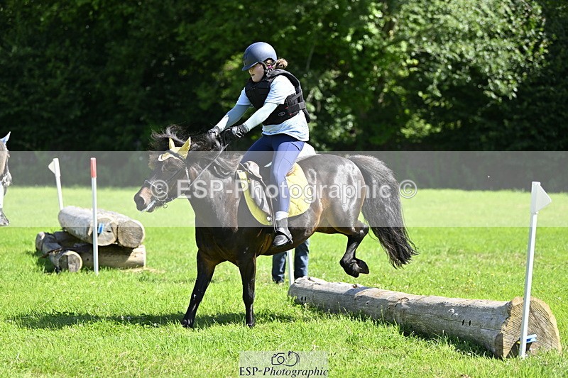 240728B-104833-00715 - Theo's Group XC