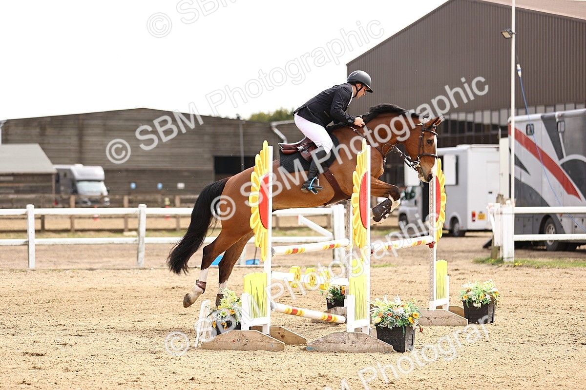 SBM_002437 - Class 11 - Senior newcomers - 1.10m