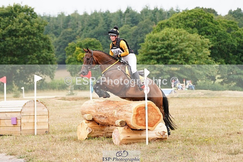 250803A-125650-13149 - M-565-Aimee.Bickley-LA.BASS