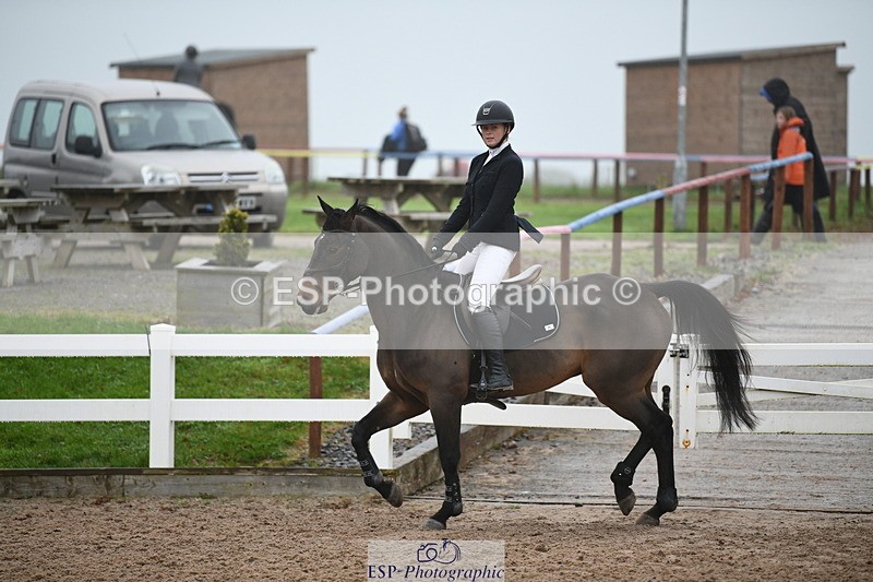 241103A-105052-07603 - SUN Cls 21 Snr Newcomers and 1.10m Open