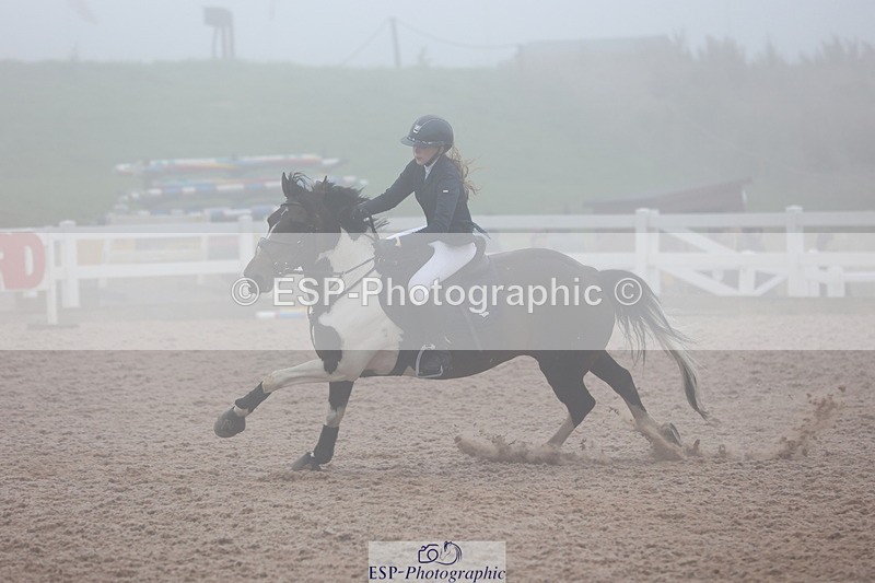 240630A-081056-11117 - Cls 30 British Novice and 80cm Open