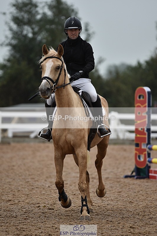 220829A-160302-00132 - 70cm Classes 3a 3b & 4