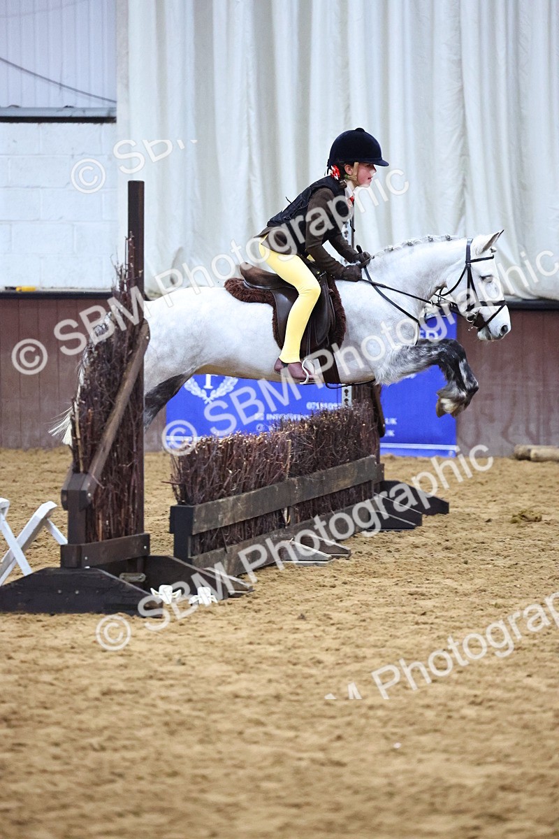 SBM_003153 - Class 35 - 60cm Training Stakes