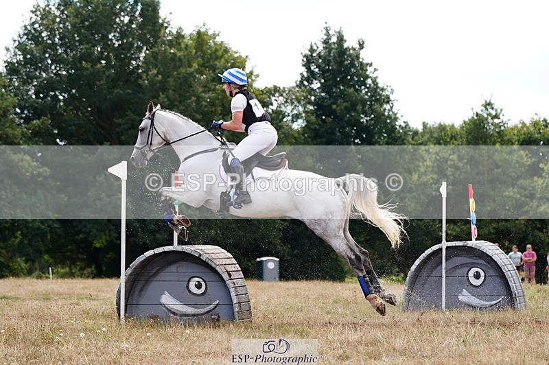 250802A-130400-04663 - C-132-Ella.Weeks-LEACOURT.TOUCH.OF.CLOVER