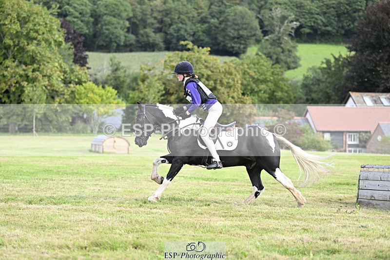 240825X-110558-32442 - 70cm XC 11.00 to 12.00