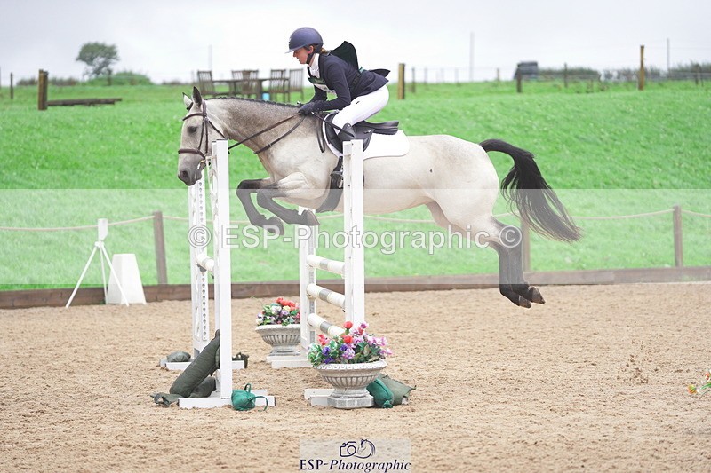 230924A-110220-04509 - 100 SJ 11.00 to 12.00