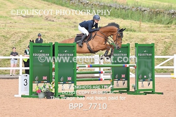 BPP_7710 - CLASS 16 FRI GFS Saddles Senior Newcomers/1.10m Open