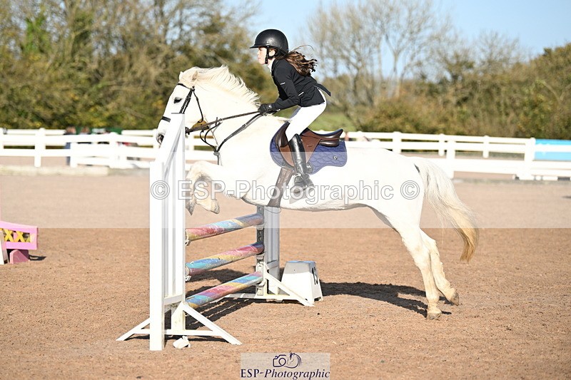241026A-104851-00200 - SAT Cls 5 Pony British Novice and 80cm
