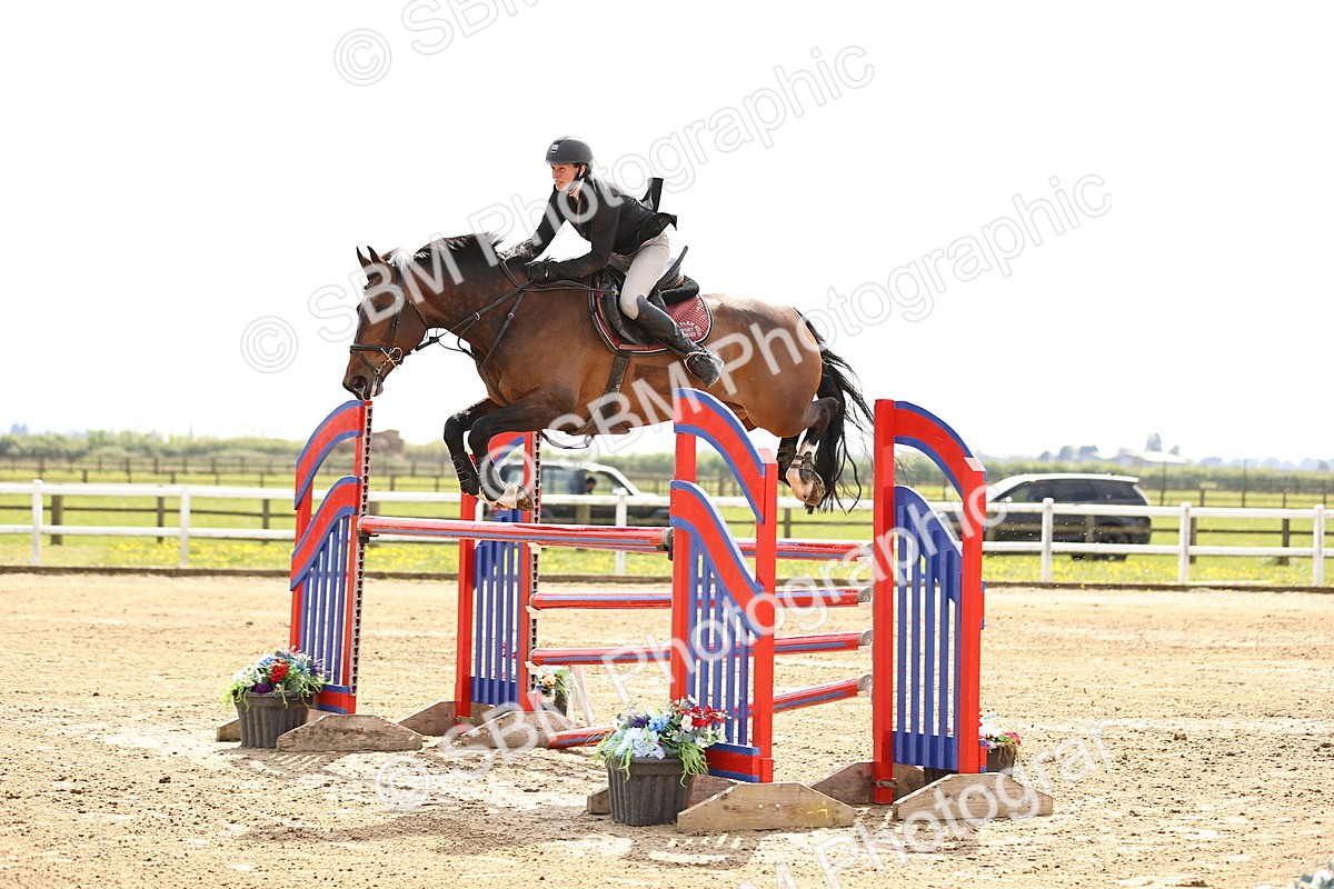  - Class 13 - Senior Foxhunter - 1.20m