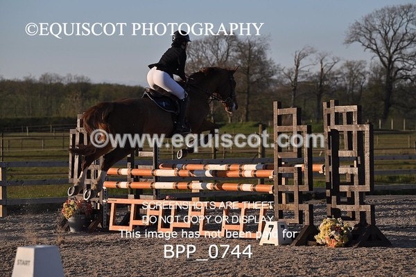 BPP_0744 - CLASS  6 Senior Discovery/ 1m Open