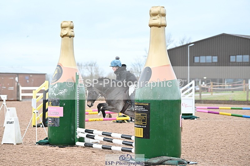 231203A-090920-00079 - Cls 11 Clear Round