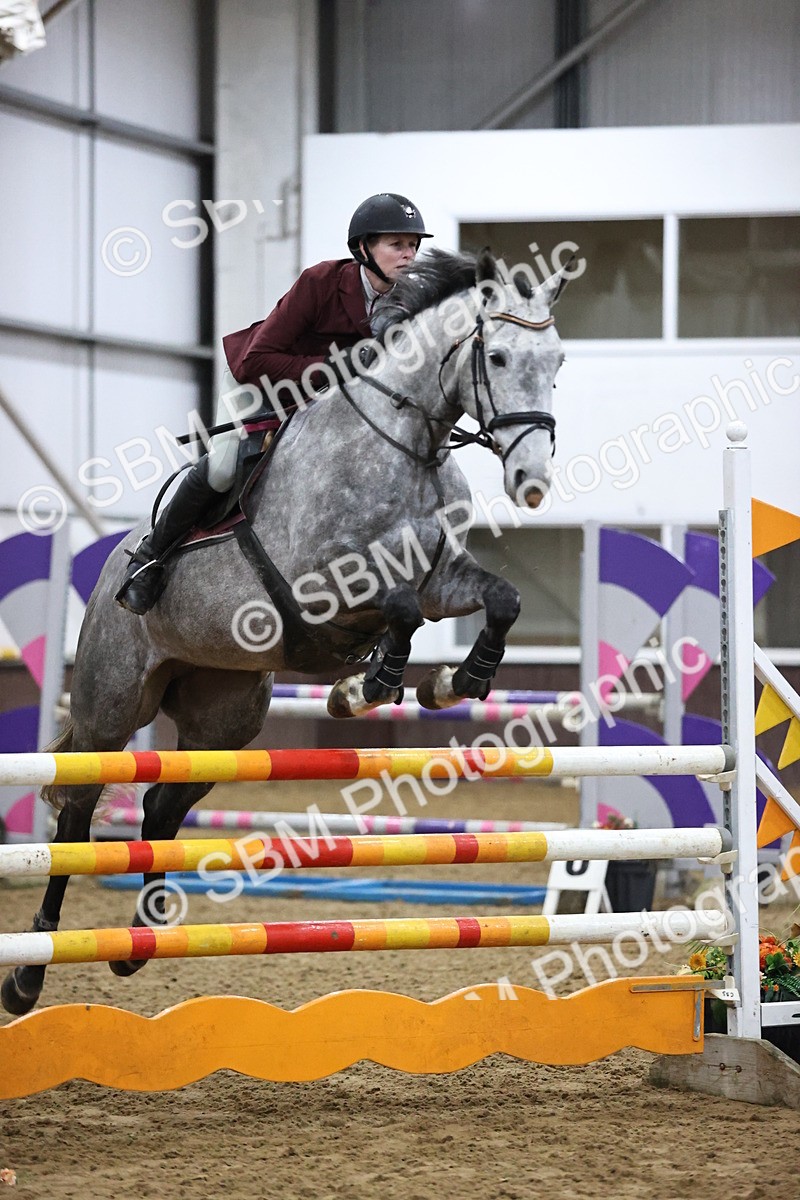 SBM_2460 - Class 9 - Senior Newcomers/ 1.10m Open