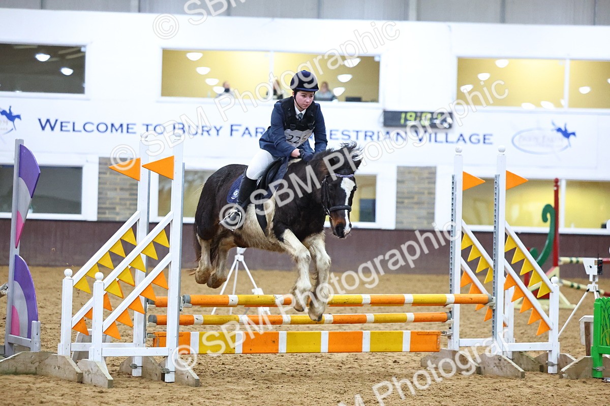 SBM_001777 - Class 4 - Festive Fences - 70cm