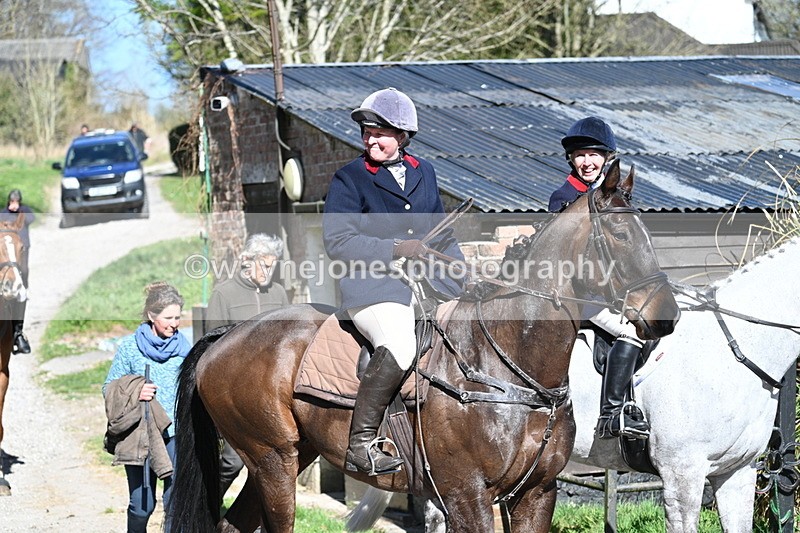 WJ7_9768 - Home for hunt tea !