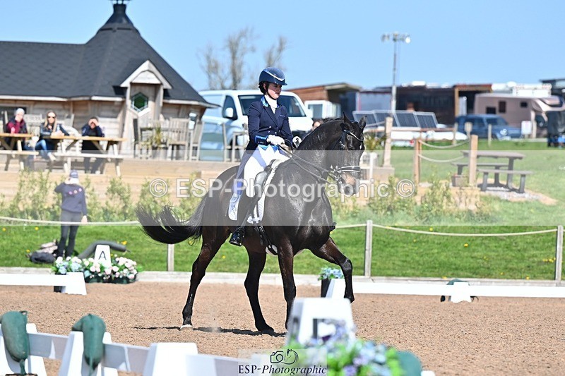 250405-122804-10649 - 174-Sarah.Khairallah-Ilowette