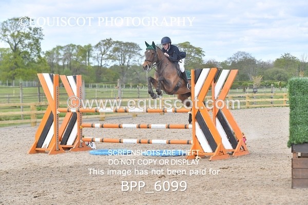 BPP_6099 - CLASS 29 SUN Senior Newcomers/ 1.10m Open