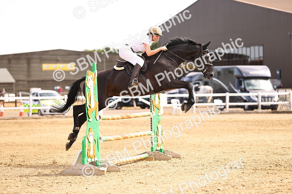 SBM_001084 - Class 4 - Senior Discovery - 1.00m Open