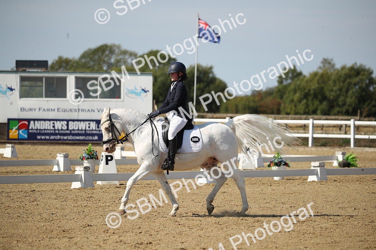 SBM_004228 - Class 11 - Novice 5 - 10.24-11.20