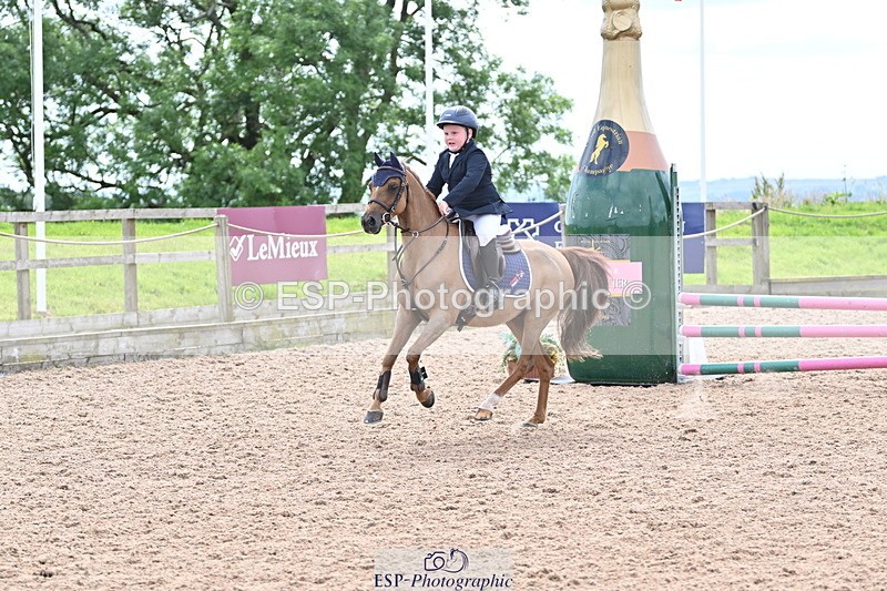 240628A-155949-01311 - Cls 5 Stepping Stones 128cm + 138cm