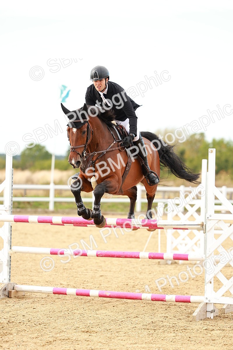 SBM_001678 - Class 4 - Senior Newcomers - 1.10m