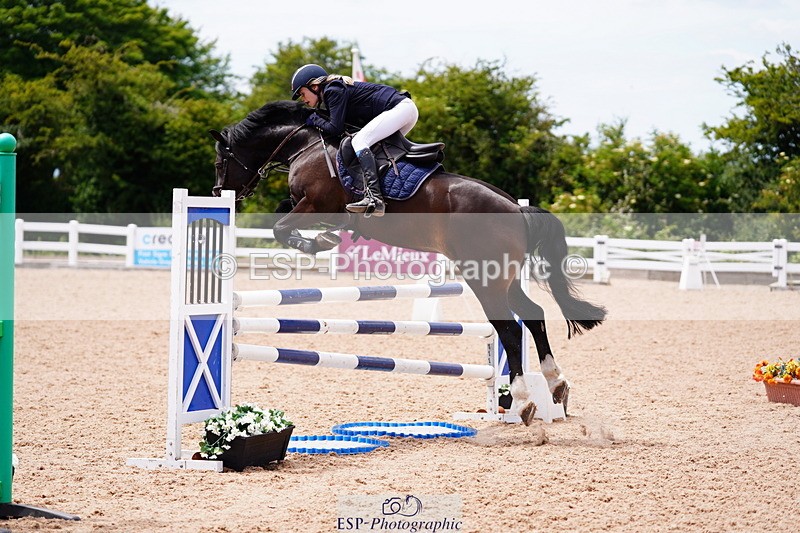 240629A-131018-05586 - Cls 18 Newcomers and 1m Open