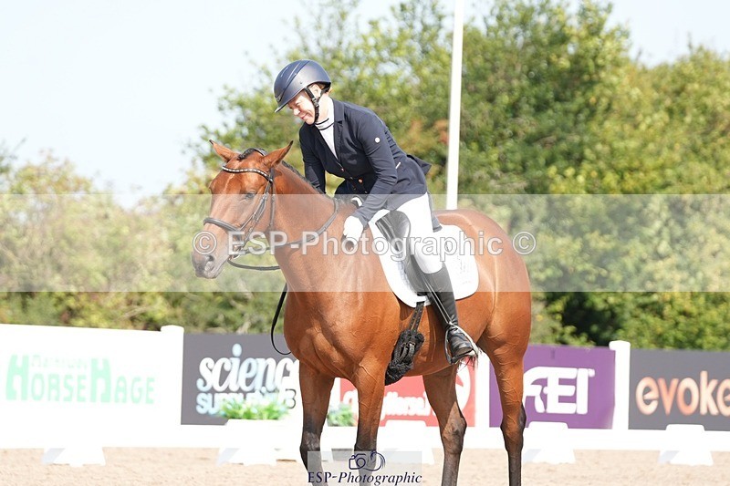 250817-105820-08199 - 151-Shona.MclauchlanLuca.Me.Go