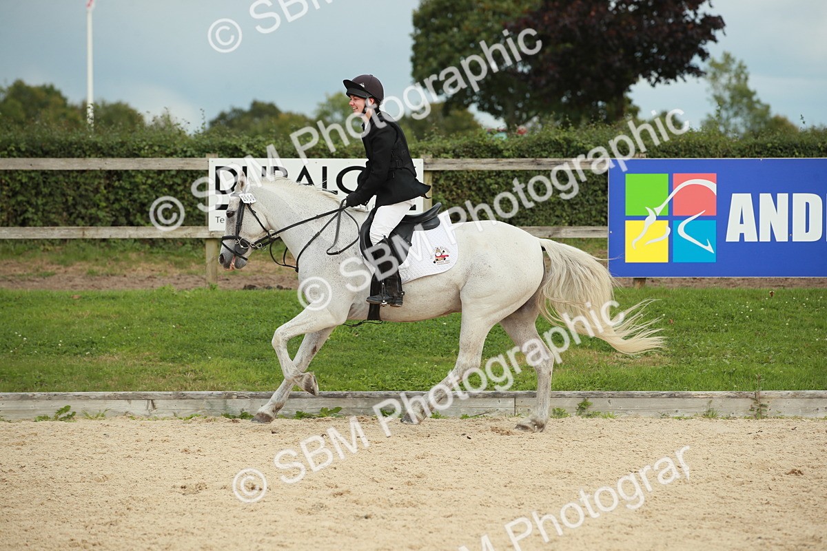 SBM_10308_J31 - Senior 75cm Championship - Michaela