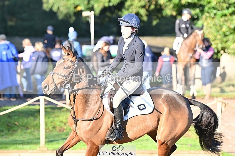 231022-091850-22882 - 214-LIGHT.TOUCH-Liv.Irby-SJ