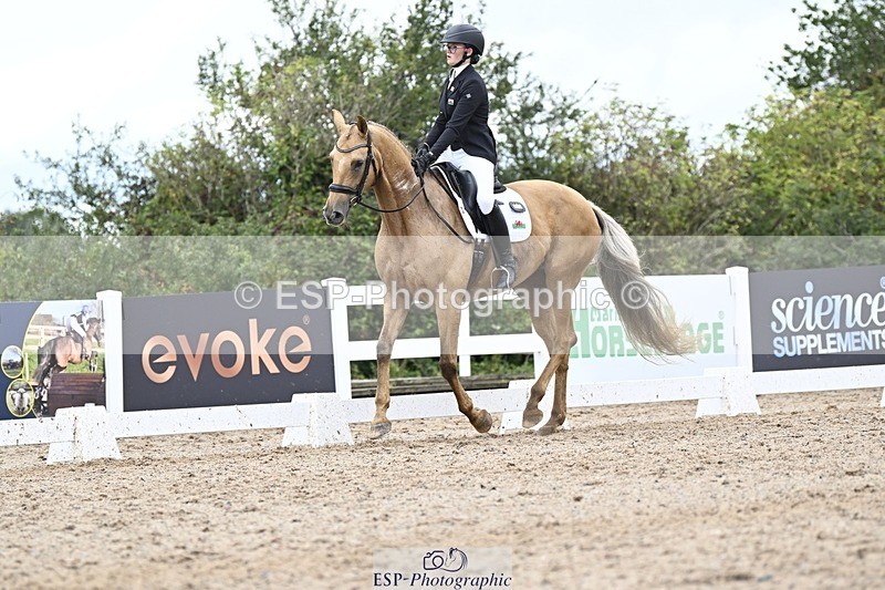 250907-170411-10888 - 054-Amy.Louise.LloydDiva.Royale