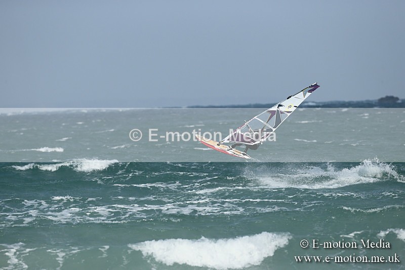 WS 020413-238 - Windsurfing