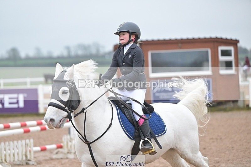 251116-105301-01200 - Cls 4 Pony British Novice and 80cm Open