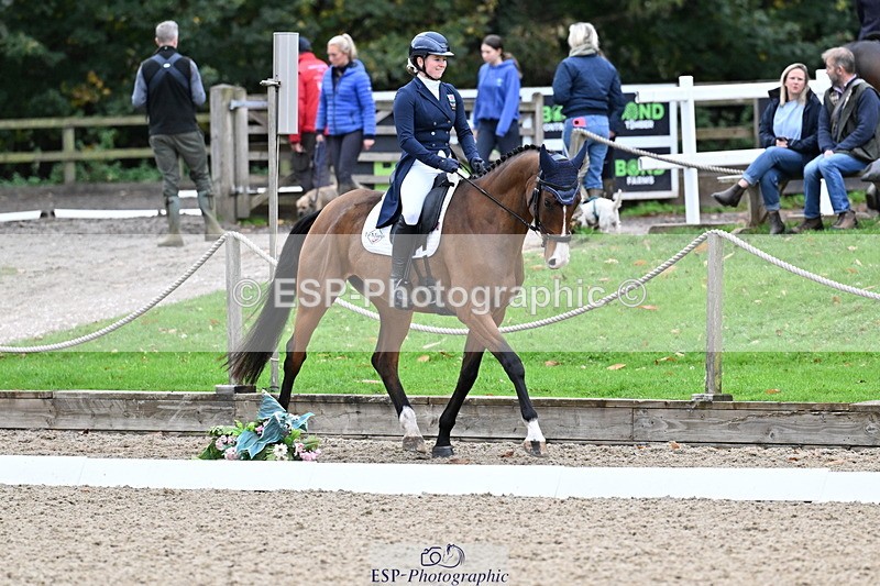 251022A-143307-00317 - B-104-Millie.Juleff