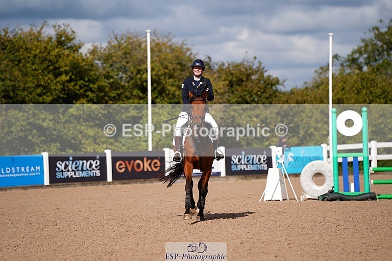 250921-114218-02768 - Cls 21+22 Club and Schools 70cm